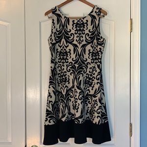 Gilli Dress Black and Cream Print Size Large